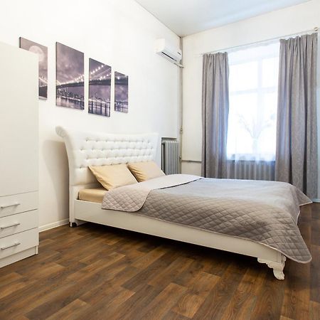 Pushkinskaya Street Apartment Kharkiv Exterior photo